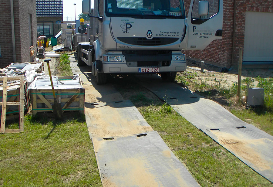 Plaque de répartition de charge pour poids lourds